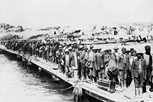 Workers from a British workers camp, 1915