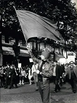 Lazare: Workers demonstrate and march in Paris