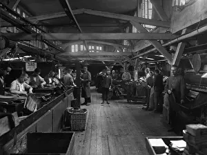 Enterprises: Workers in a leather factory in Berlin, 1925