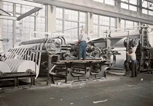 Reel: Workers making matchboard on cylinder machines, 1936