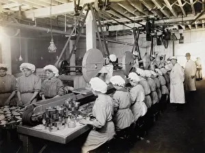 Packing: Workers packing chipped beef, 1910