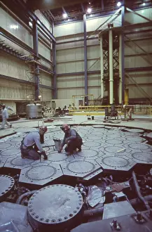 Reactors: Workers on the refueling floor of the St. ?
