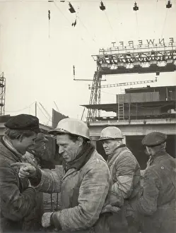 Dockyards: Workers of the Stuelckenwerft (Shipyard). Hamburg