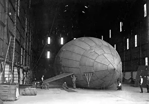 Stability: Working on the airship Parseval III. 1909