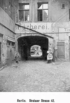 Backyard: Working-class district in Berlin, around 1910