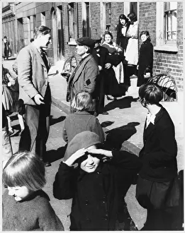 Lively: WORKING CLASS STREET
