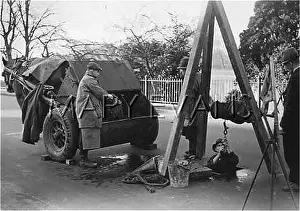 Drains: WORKING ON DRAINS/1940S