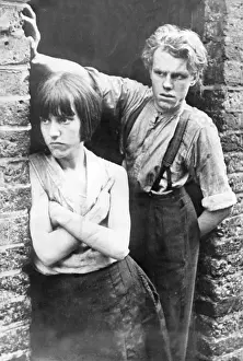 Slums: World economic crisis in England, 1920s