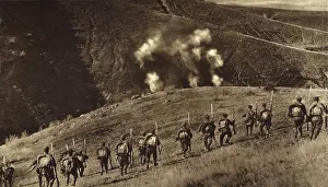 Lcgr0113: World War 1. Bulgarians advancing in counter attack
