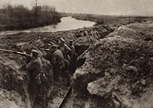 Lcgr0113: World War 1. German troops holding a first-line