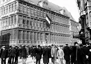 Thronging: World War I