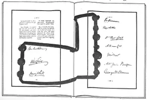 Lucian: World War I, The first two pages of signatures ?