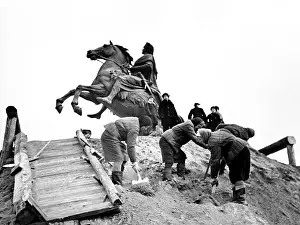 Scaffolds: World War II