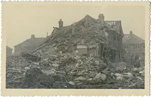 1939 1945: World War II - bomb damage
