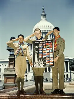 Rous: World War II, three Boy Scouts with a United ?