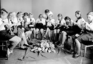 Darn: World War II - Children's Evacuation Program 1943