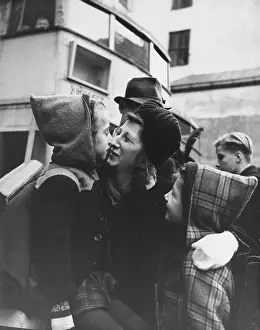 Evacuee: World War II evacuees