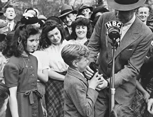 Evacuee: World War II evacuees