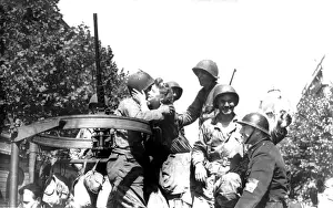 Inhabitans: World War II - Liberation of Paris 1944