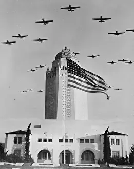 Warbird: World War II, Warbirds and the 170 foot ?