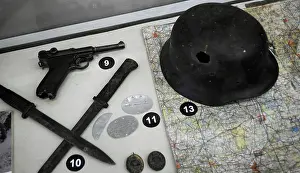 Showcase: World War II. Weapons