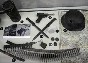 Showcase: World War II. Weapons