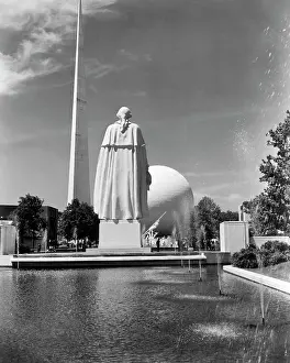 World S: World's Fair Constitution Mall Pond Surrounded by
