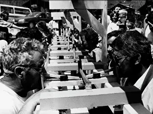 Snuff: World's Largest Snuff Machine