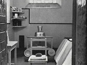 Wormwood: Wormwood Scrubs - Prison Cell