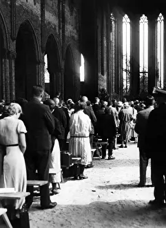Evangelical: Worship service in the Chorin Monastery, ca. 1945