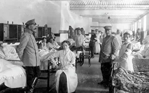 Helpers: Wounded German soldiers in a military hospital in Belgium, 1
