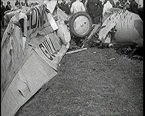 Crashing: Wreckage of the Bonney Gull on the Ground