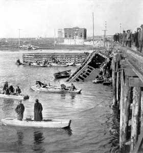 Extent: Wrecked train in the water, Atlantic City