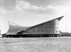 Wrexham: WREXHAM SWIMMING POOL