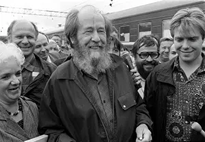 Solzhenitsyn: Writer Aleksandr Solzhenitsyn visits Tyumen, 1994