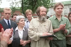 Stay: Writer Aleksandr Solzhenitsyn visits Yaroslavl, 1994