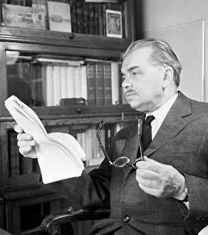 Yevzerikhin: Writer Leonid Leonov, 1969