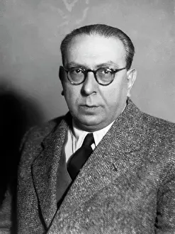 Bulgarian: Writer S.Minkov