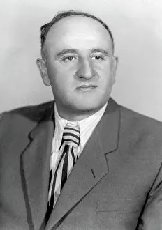 Vakhtang: Writer V.Ananyan