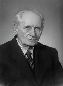 Essayist: Writer Vladimir Bakhmetyev