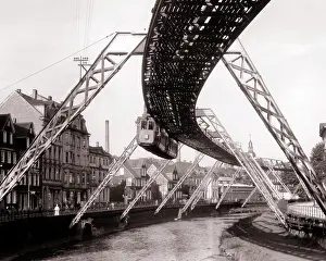Wuppertal: Wuppertal Schwebegahn Elevated Monorail Skytrain
