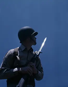 Bayonette: WW II Soldier in Silouhett With Gun