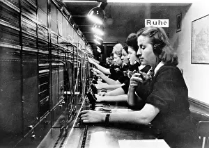 Blitzmadchen: WW II - women at the front 1943