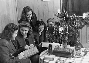 Blitzmadchen: WW II - women at the front 1944