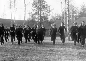 Leisures: WW II - women at the front 1944