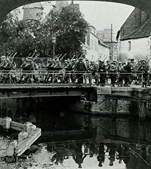 Kilts: WW1 - Advancing to the front, France