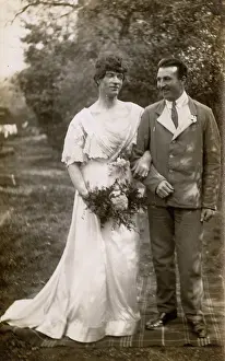 Cross Dressing: WW1 - Convalescent Soldier and his bride