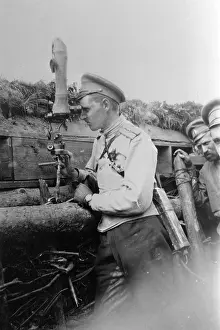 Periscope: WW1 - Russian Officer using a Periscope