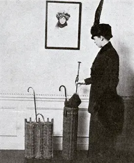 Reused: WW1 wicker shell cases recycled as umbrella stands, 1915