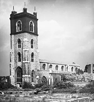 Cripplegate: WW2 Bomb Damage - Church of St John's Cripplegate